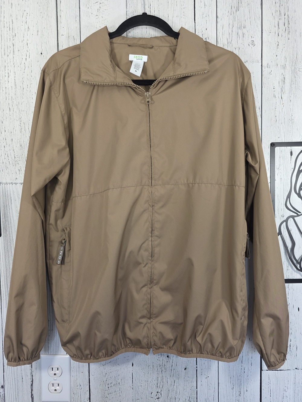 IZOD XFG Women’s Tan Lightweight Packable Windbreaker Jacket Size M
